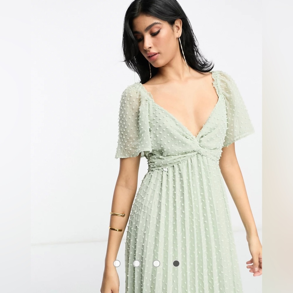 NWT ASOS DESIGN Twist Front Angel Sleeve Textured Midi Dress Sage Green- Size 12